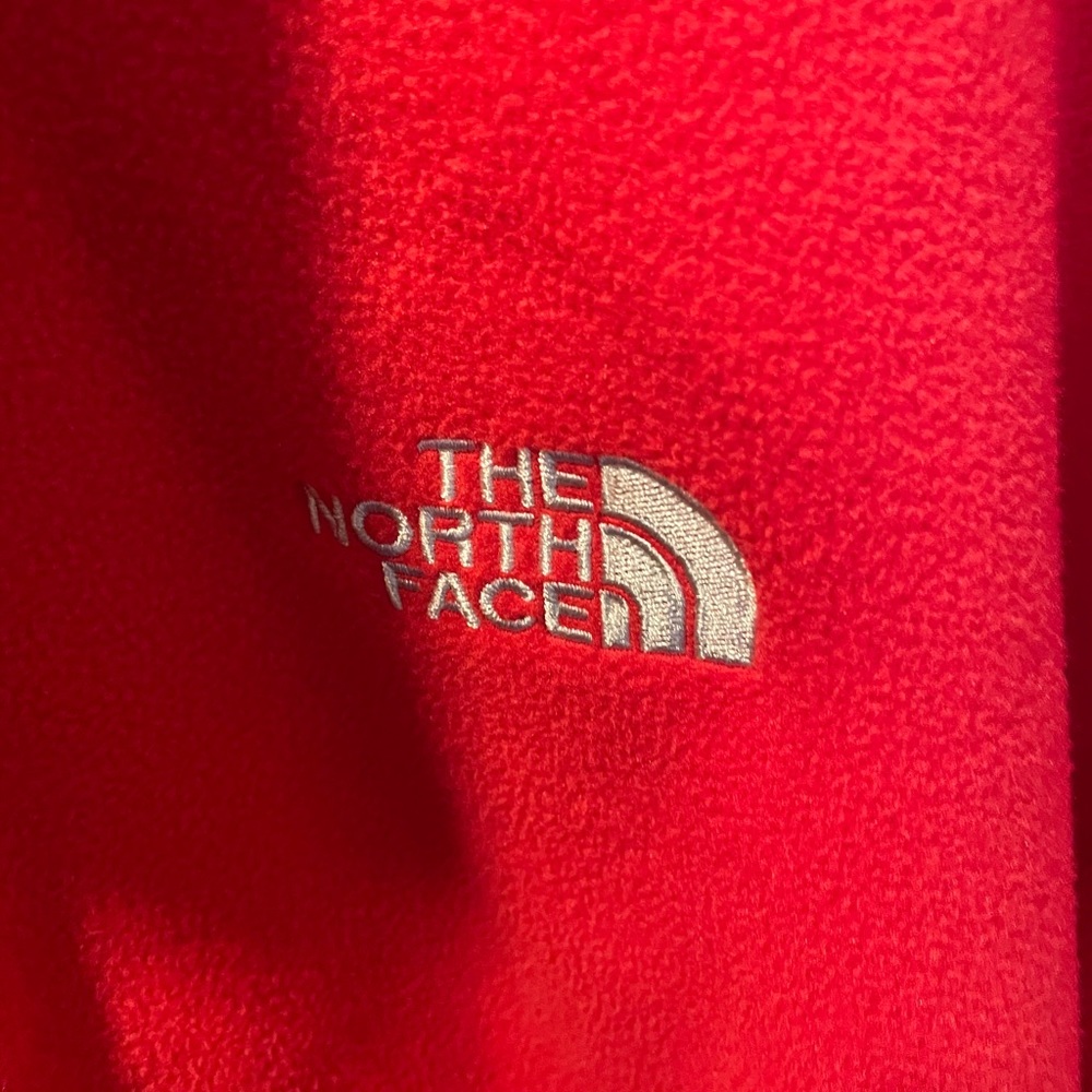 Men’s north face pullover
